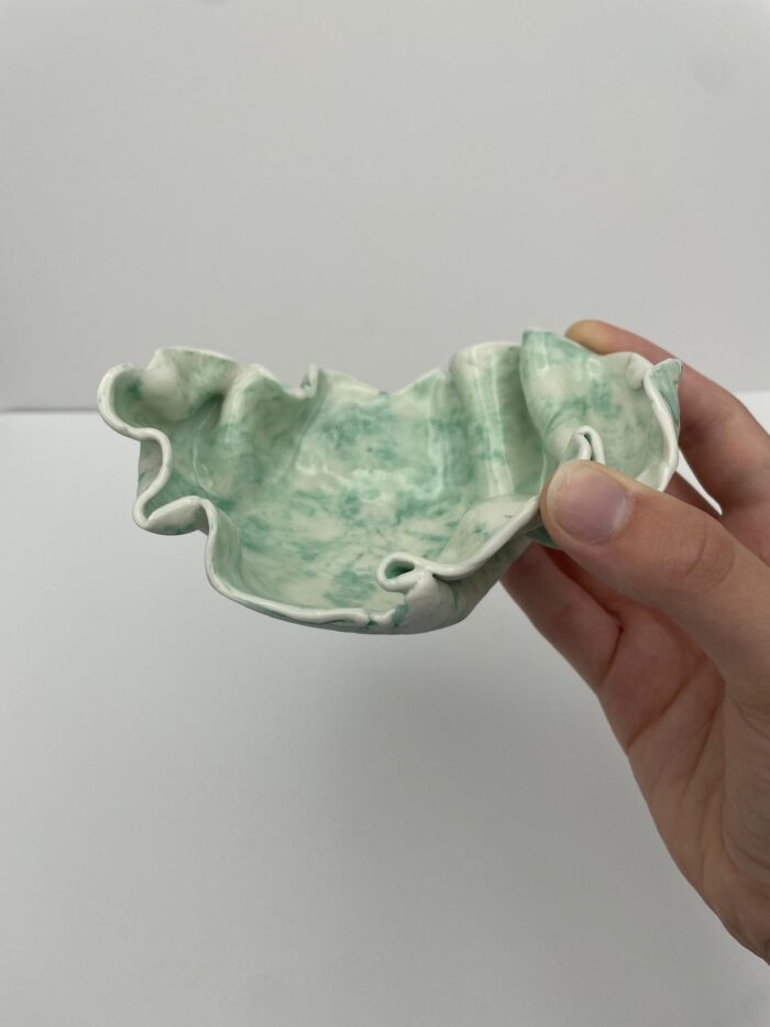 Marble green porcelain pinch pot - Image 6